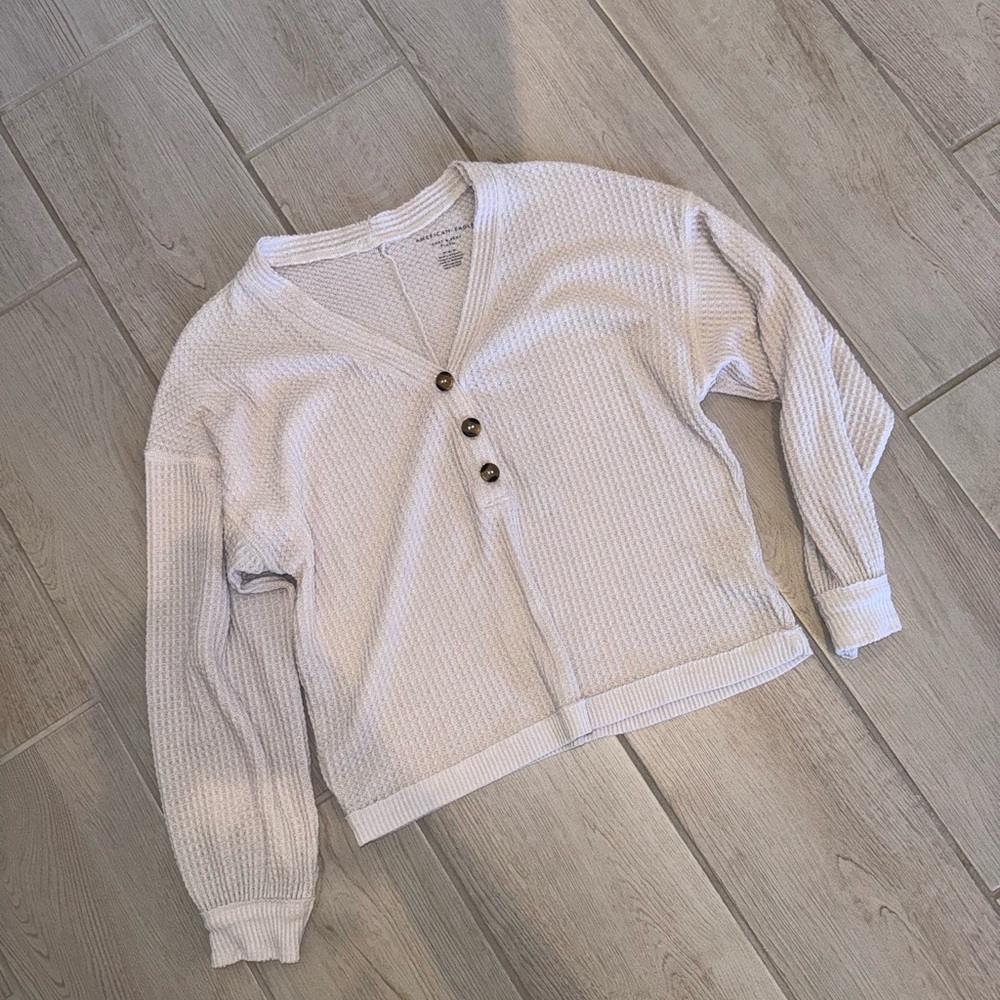 Thin sweater